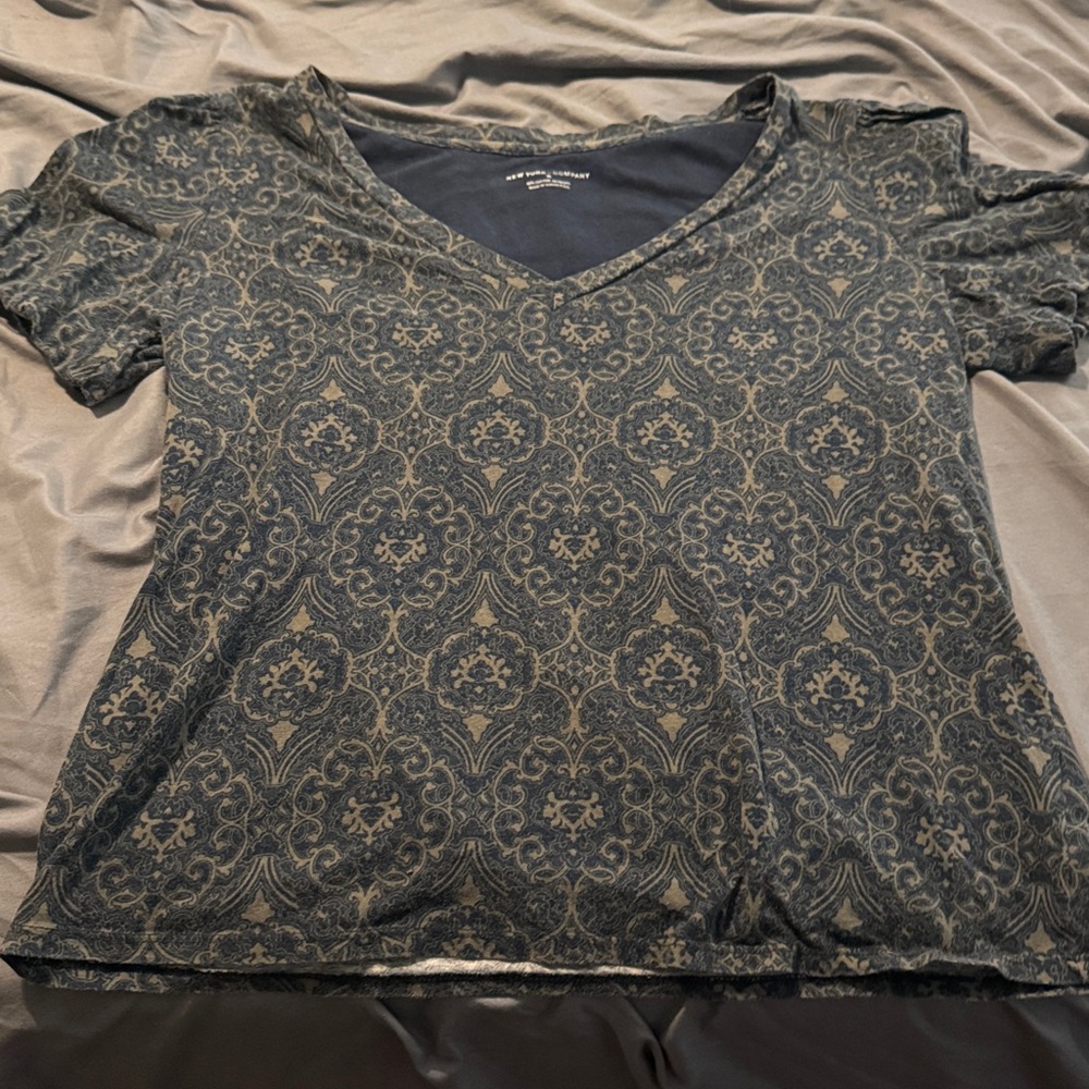 New York & Company Blue and Gold Patterned Blouse